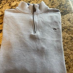 Vineyard Vines 1/4 zip pull over. Light blue